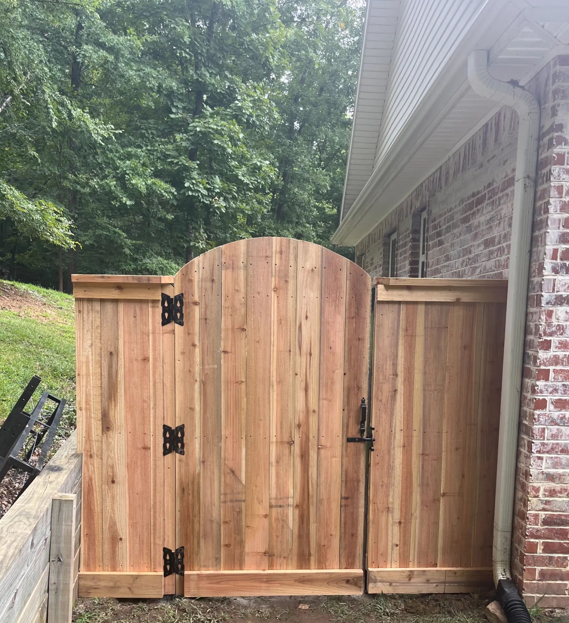 Gate photo